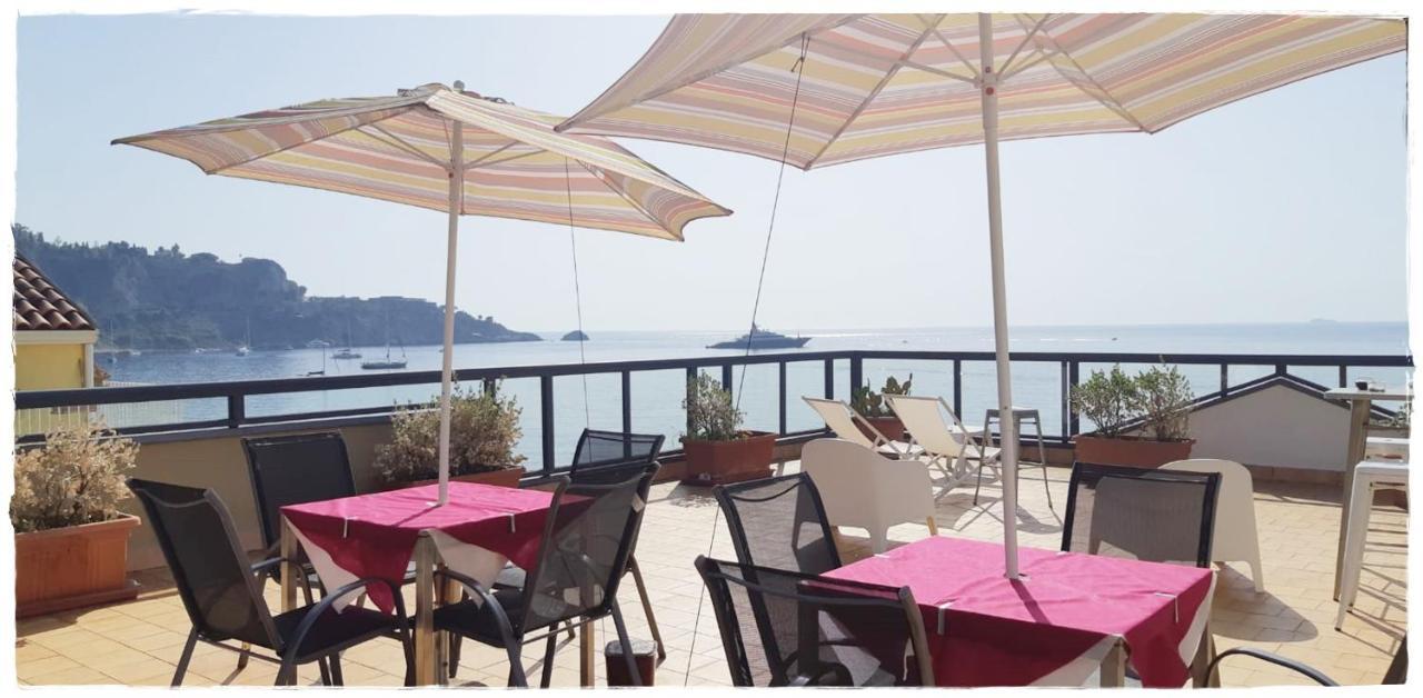 Il Cantone Del Faro Giardini Naxos Dış mekan fotoğraf