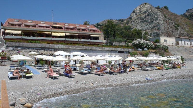 Il Cantone Del Faro Giardini Naxos Dış mekan fotoğraf