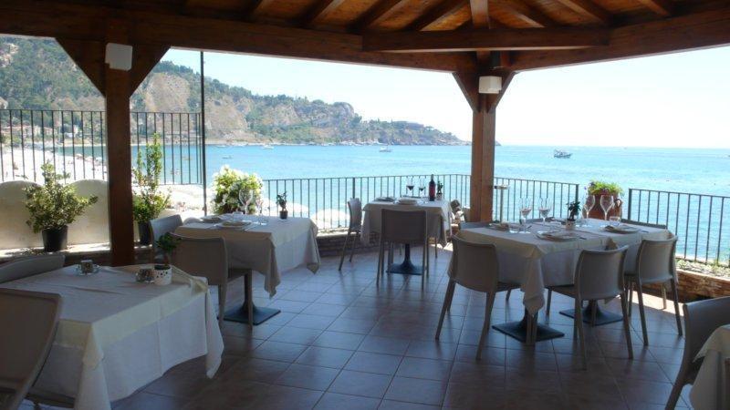 Il Cantone Del Faro Giardini Naxos Dış mekan fotoğraf